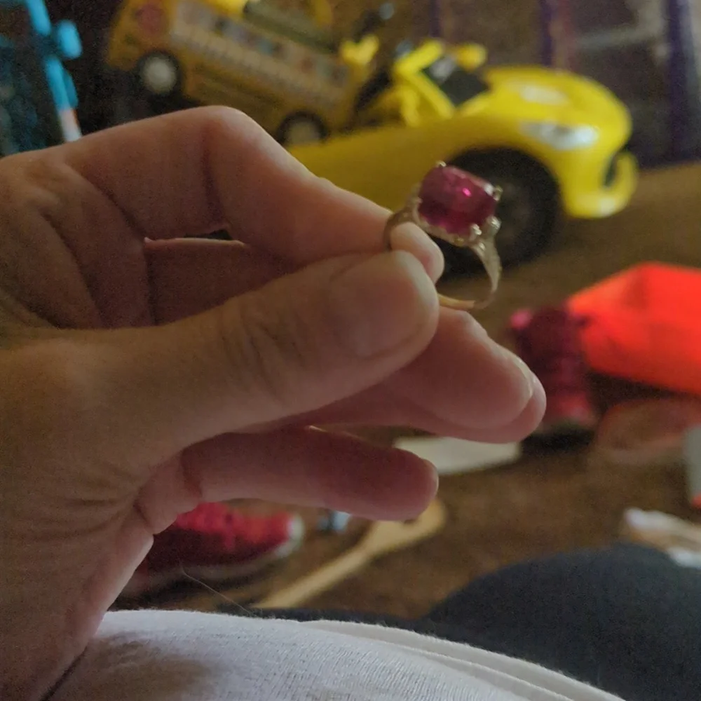 10k ruby ring - Picture 2 of 4